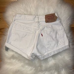 Vintage White Levi’s 501 Shorts!